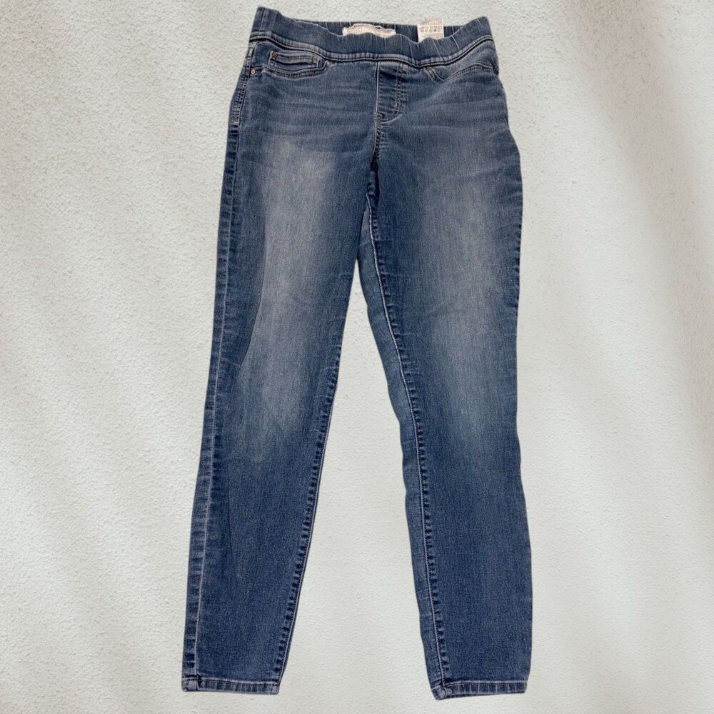 Levi’s Totally Shaping Pull-On Tummy Control Skinny Jeans Sz 8M 29x30 Stretch
